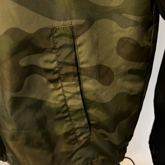 Dutch Bros jacket - Picture 6 of 14